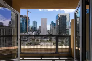 Photo #4: 250040738 Listing 