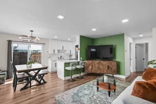 Photo #2: 250040769 Listing 