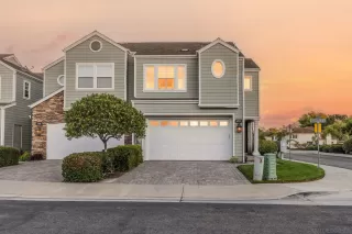 More Details about MLS # 250040788 : 4777 BEACHWOOD CT