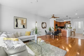 Photo #6: 250040796 Listing 