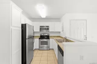 Photo #2: 250040798 Listing