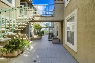 Photo #5: 250040830 Listing