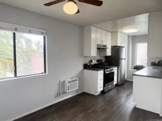 Photo #5: 250040859 Listing 