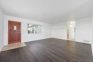 Photo #2: 250040881 Listing