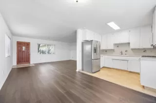 Photo #5: 250040881 Listing