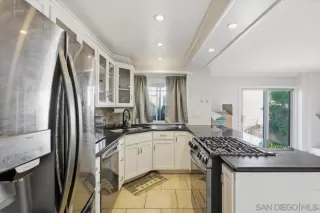 Photo #5: 250040891 Listing