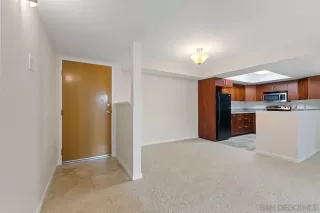 Photo #4: 250040907 Listing