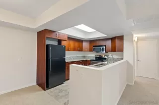 Photo #6: 250040907 Listing