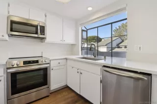 Photo #3: 250040954 Listing 