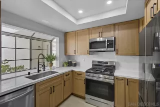 Photo #6: 250040973 Listing 