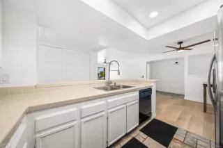 Photo #5: 250040986 Listing 