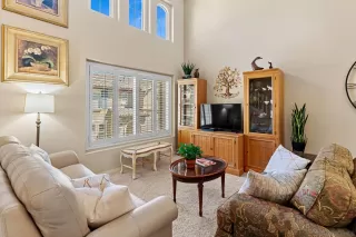 Photo #4: 250040992 Listing