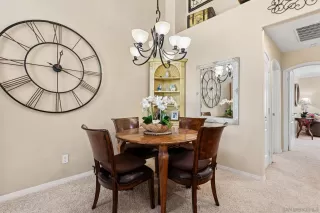 Photo #6: 250040992 Listing