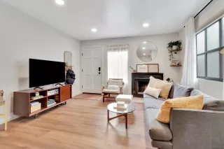 Photo #2: 250041019 Listing