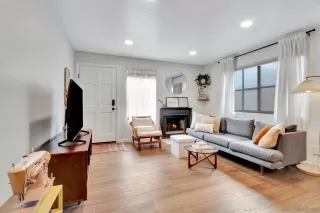 Photo #3: 250041019 Listing