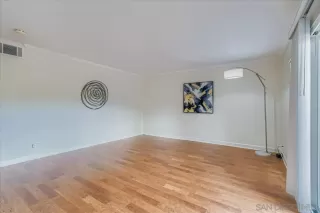 Photo #2: 250041039 Listing 