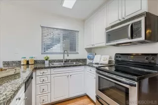 Photo #4: 250041039 Listing 