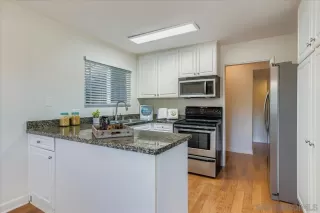 Photo #5: 250041039 Listing 