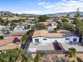 Photo #5: 250041080 Listing