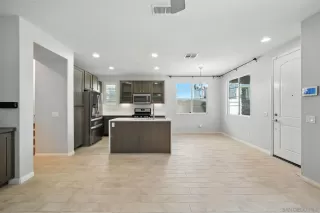 Photo #5: 250041082 Listing 