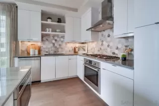 Photo #6: 250041084 Listing