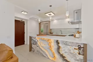 Photo #1: 250041089 Listing 