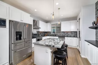 Photo #4: 250041099 Listing 