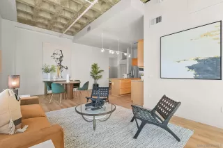 Photo #5: 250041225 Listing