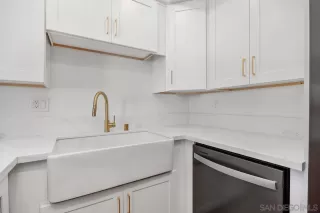 Photo #6: 250041259 Listing