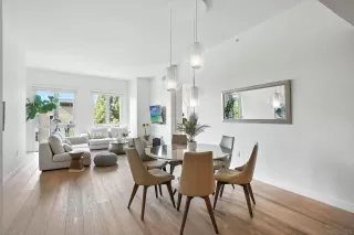 Photo #4: 250041323 Listing