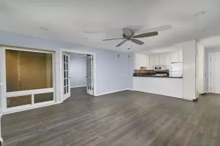 Photo #2: 250041356 Listing 