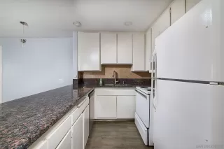 Photo #4: 250041356 Listing 