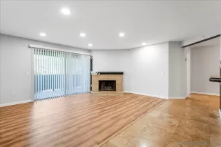 Photo #1: 250041401 Listing 