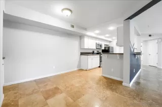 Photo #5: 250041401 Listing 