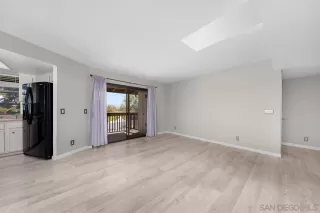 Photo #6: 250041404 Listing 