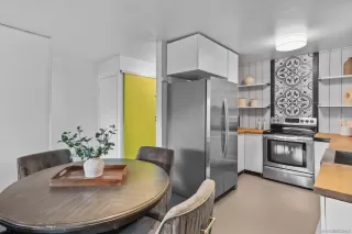 Photo #6: 250041472 Listing 