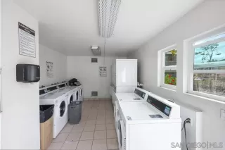 Photo #4: 250041481 Listing 