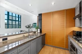 Photo #2: 250041514 Listing 