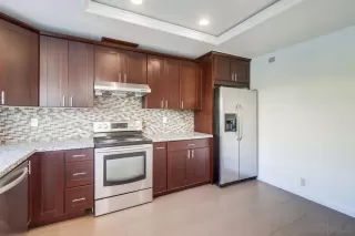 Photo #5: 250041530 Listing 