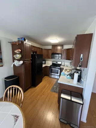 Photo #4: 250041556 Listing