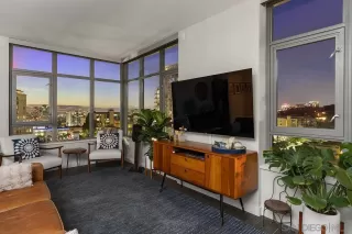 Photo #1: 250041618 Listing