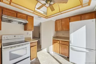 Photo #4: 250041621 Listing 