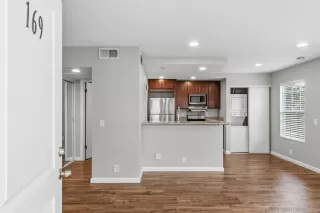 Photo #3: 250041667 Listing 