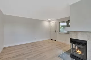 Photo #2: 250041693 Listing