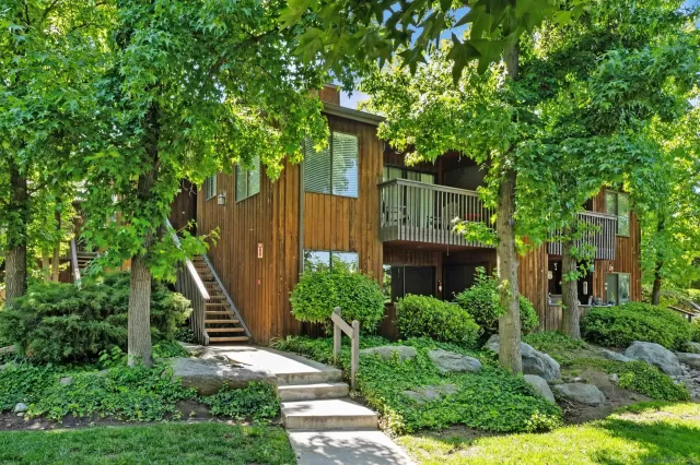 MLS: 250041702 Condo For Sale