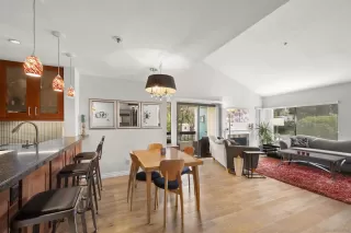 Photo #3: 250041749 Listing