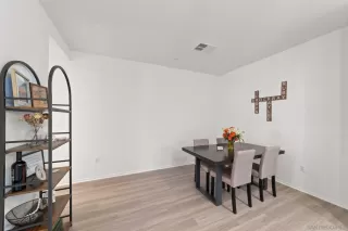 Photo #5: 250041750 Listing 