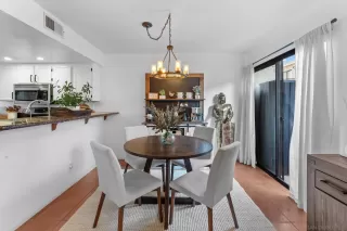 Photo #3: 250041781 Listing 