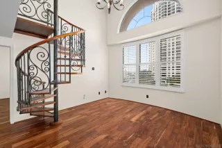 Photo #6: 250041813 Listing 