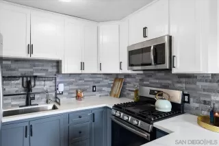 Photo #2: 250041817 Listing 